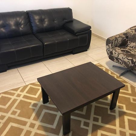 Hospedagem Oliveira Vaz Lobo Apartment มูโกกา ภายนอก รูปภาพ