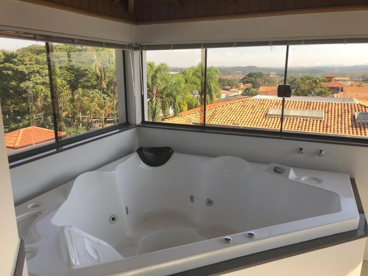 Hospedagem Oliveira Vaz Lobo Apartment มูโกกา ภายนอก รูปภาพ